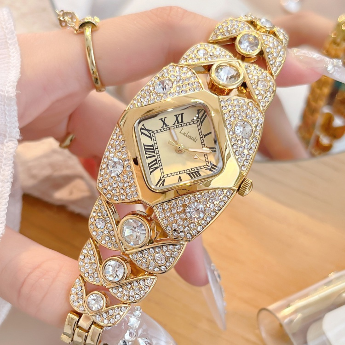 GEDI Luxury Full Diamond Bangle Bracelet Watch