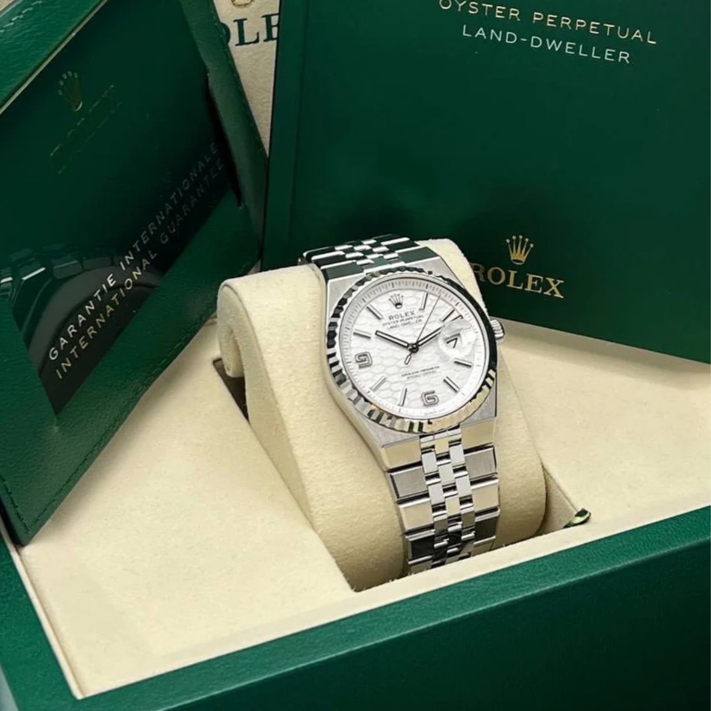 Rolex Land-Dweller 40